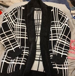 Georgous Black Rivet Brand Black And White Plaid Cardigan